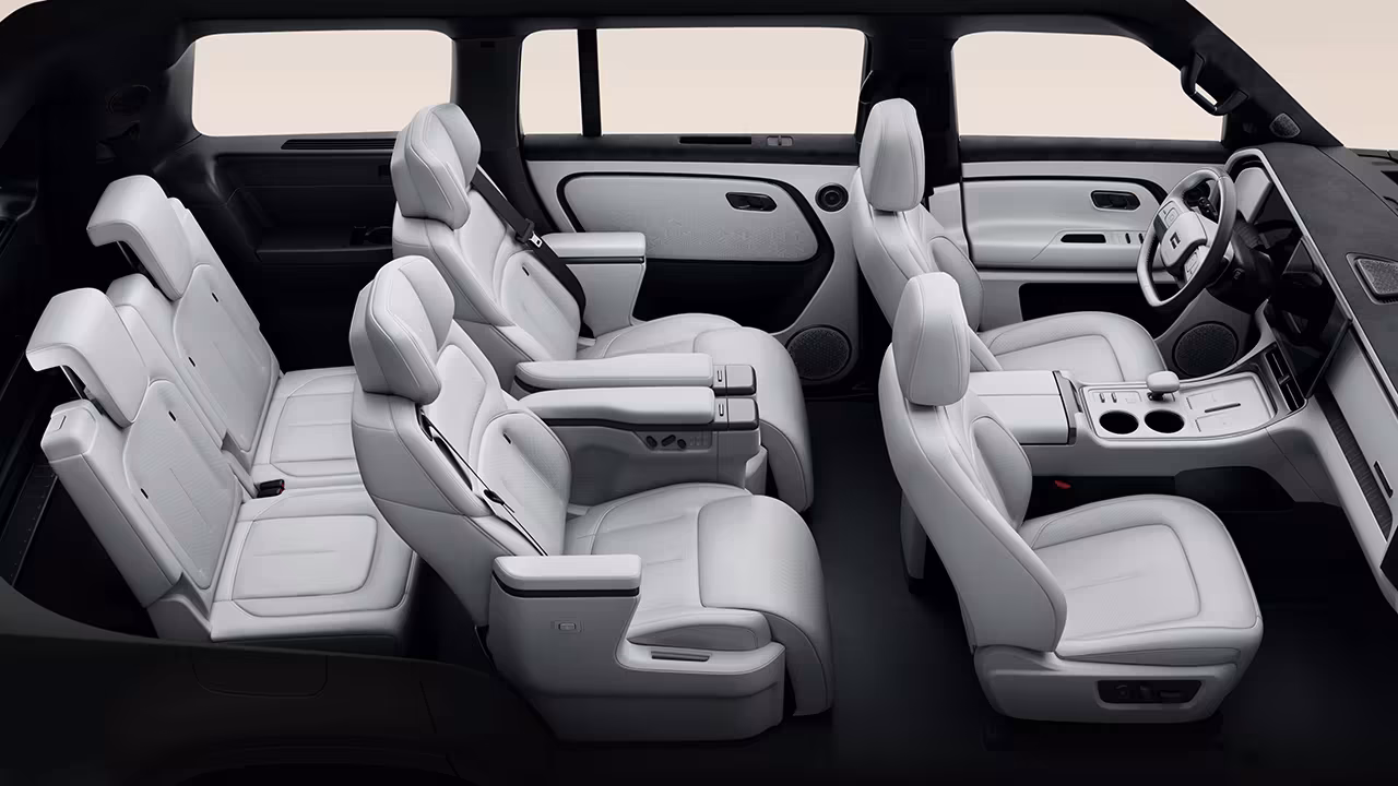 нефритово-белый